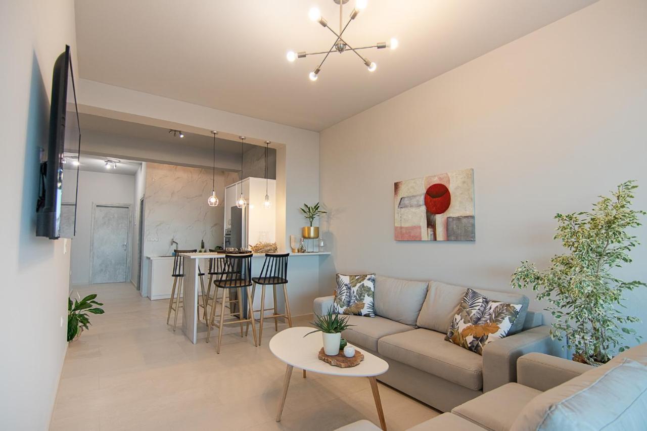 Georgianna'S Suite With Private Pool , 'Blank Suite' Charokopio ภายนอก รูปภาพ