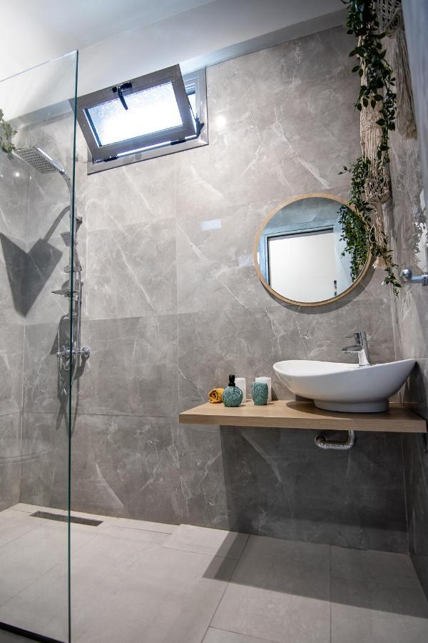 Georgianna'S Suite With Private Pool , 'Blank Suite' Charokopio ภายนอก รูปภาพ