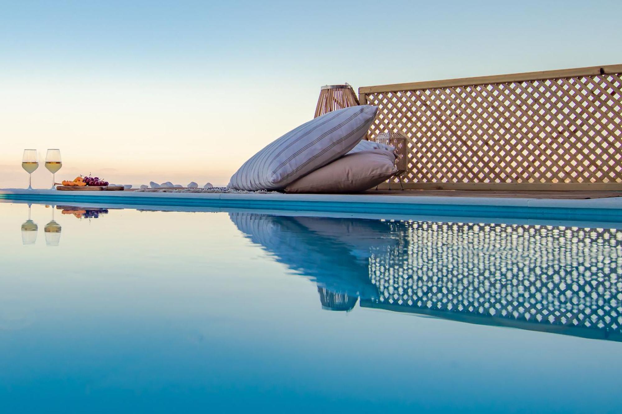 Georgianna'S Suite With Private Pool , 'Blank Suite' Charokopio ภายนอก รูปภาพ
