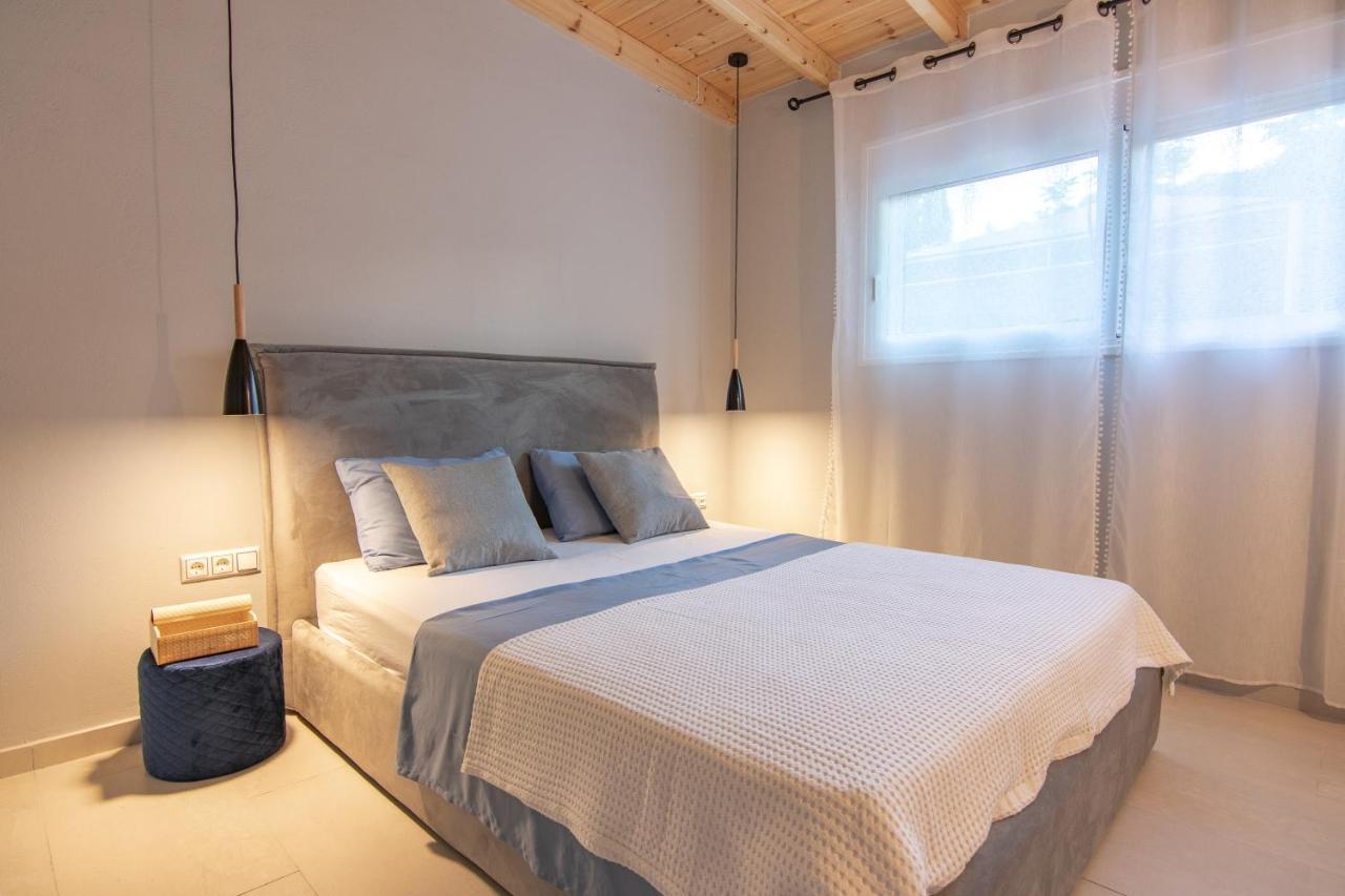 Georgianna'S Suite With Private Pool , 'Blank Suite' Charokopio ภายนอก รูปภาพ