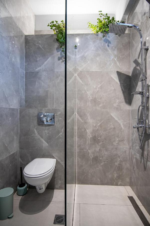 Georgianna'S Suite With Private Pool , 'Blank Suite' Charokopio ภายนอก รูปภาพ