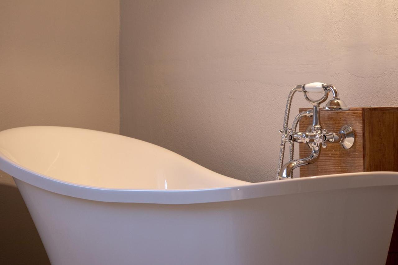 Georgianna'S Suite With Private Pool , 'Blank Suite' Charokopio ภายนอก รูปภาพ
